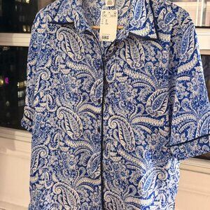 Blue and white paisley short sleeve button up shirt #retro